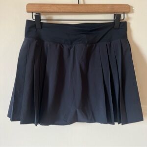 Lululemon Side-Pleat High-Rise Tennis Skirt Black Size 6 W8ADUS